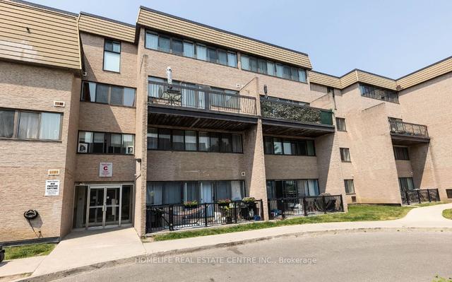 275 - 2095 Roche Crt, Townhouse with 3 bedrooms, 2 bathrooms and 1 parking in Mississauga ON | Image 1