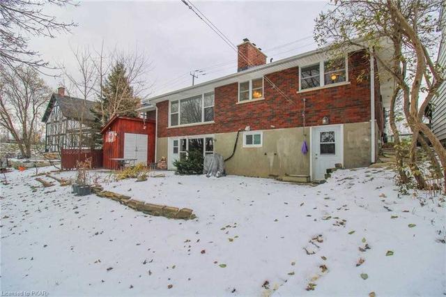 771 River Rd S, House detached with 3 bedrooms, 2 bathrooms and 3 parking in Peterborough ON | Image 6