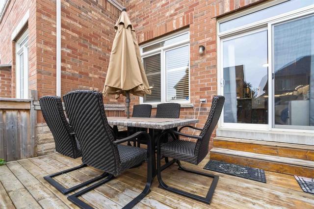 86 Lorenzo Circ, House attached with 3 bedrooms, 4 bathrooms and 3 parking in Brampton ON | Image 29