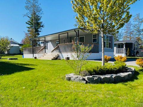 15 Chipewa Tr, Condo with 2 bedrooms, 2 bathrooms and 3 parking in Wasaga Beach ON | Image 1