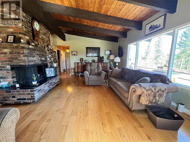 530 Highway 5a, House detached with 3 bedrooms, 2 bathrooms and null parking in Okanagan Similkameen H BC | Image 19