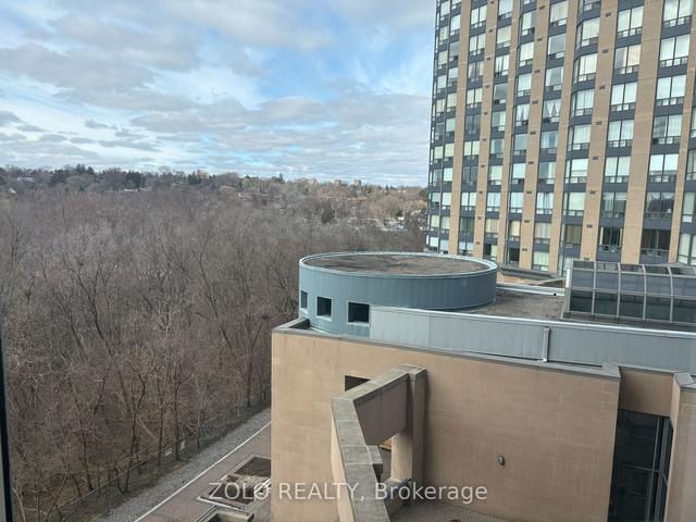 406 - 1 Hickory Tree Rd, Condo with 1 bedrooms, 1 bathrooms and 1 parking in Toronto ON | Image 2