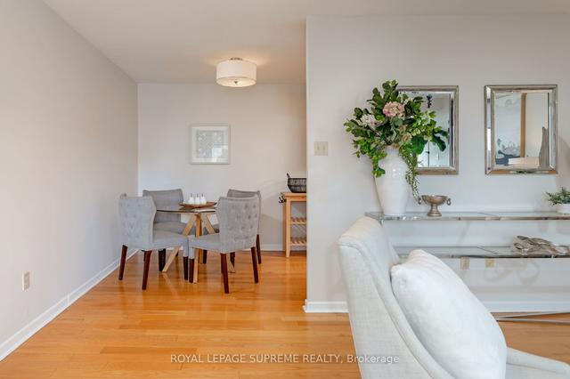 1104 - 47 St Clair Ave W, Condo with 2 bedrooms, 2 bathrooms and 1 parking in Toronto ON | Image 6