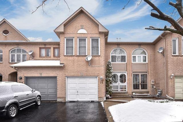 74 Cedarwood Cres, House attached with 3 bedrooms, 3 bathrooms and 2 parking in Brampton ON | Image 1
