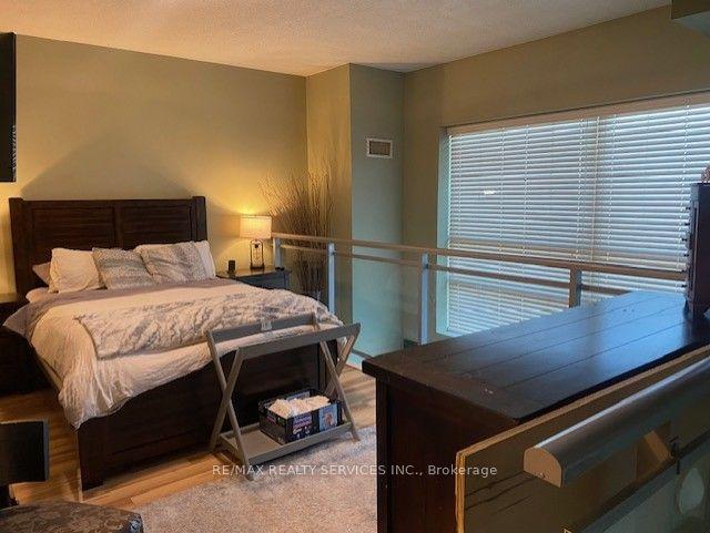 217 - 215 Queen St E, Condo with 1 bedrooms, 2 bathrooms and 2 parking in Brampton ON | Image 5