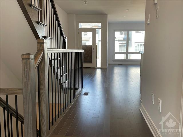 155 De La Crevasse Street, Townhouse with 3 bedrooms, 3 bathrooms and 2 parking in Ottawa ON | Image 2