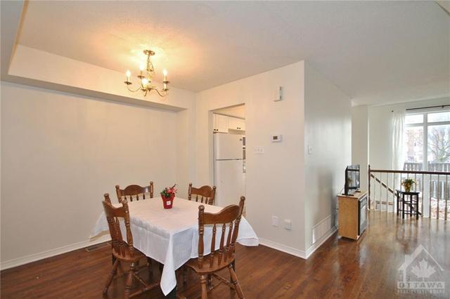 4 Sienna Private, Townhouse with 3 bedrooms, 2 bathrooms and 2 parking in Ottawa ON | Image 3