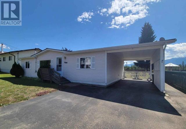 1265 9th Avenue, House other with 3 bedrooms, 2 bathrooms and null parking in Valemount BC | Image 2