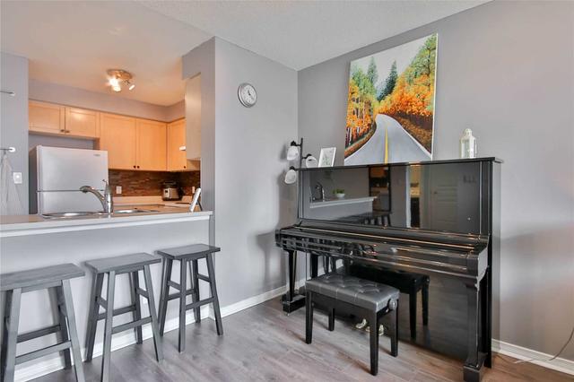 106 - 4879 Kimbermount Ave, Condo with 1 bedrooms, 1 bathrooms and 1 parking in Mississauga ON | Image 4