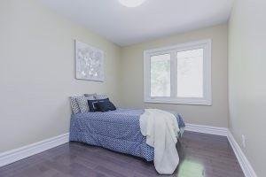 4047 Ellesmere Rd, House detached with 3 bedrooms, 2 bathrooms and 5 parking in Toronto ON | Image 13