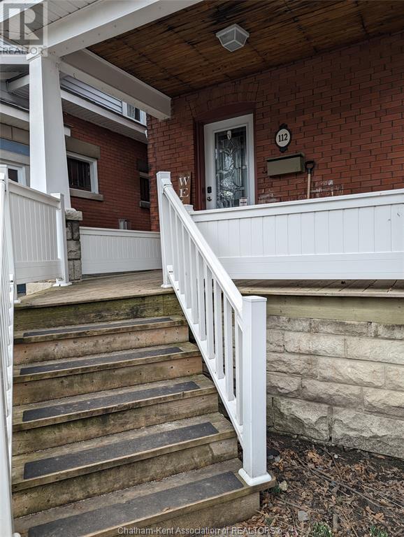 112 Cameron Street, House detached with 3 bedrooms, 2 bathrooms and null parking in Sarnia ON | Image 5
