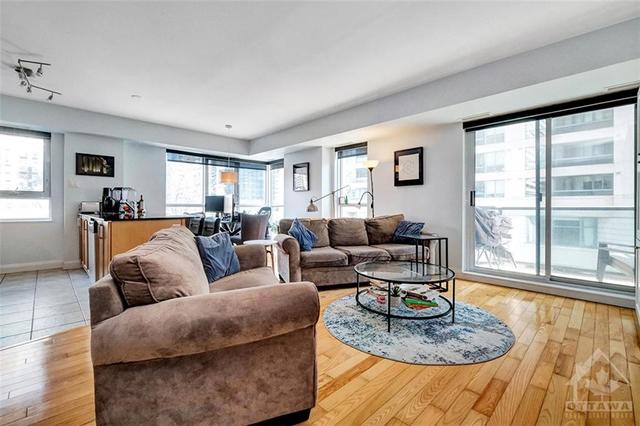 404 - 445 Laurier Avenue W, Condo with 2 bedrooms, 2 bathrooms and 1 parking in Ottawa ON | Image 8