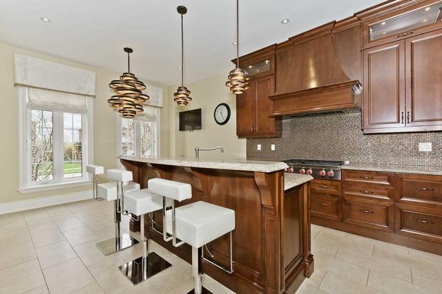 939 Silverthorn Mill Ave, House detached with 4 bedrooms, 6 bathrooms and 9 parking in Mississauga ON | Image 40