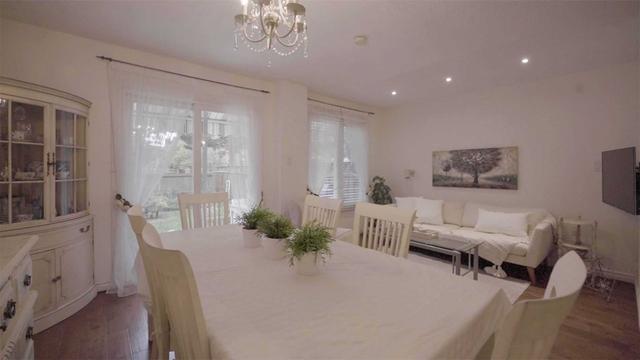 79 Chalfield Lane, House detached with 3 bedrooms, 2 bathrooms and 3 parking in Mississauga ON | Image 6