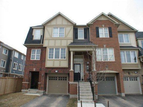 25 Betterton Cres, House attached with 3 bedrooms, 3 bathrooms and 1 parking in Brampton ON | Image 1