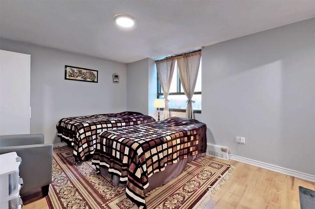 1709 - 15 Torrance Rd, Condo with 2 bedrooms, 2 bathrooms and 1 parking in Toronto ON | Image 22