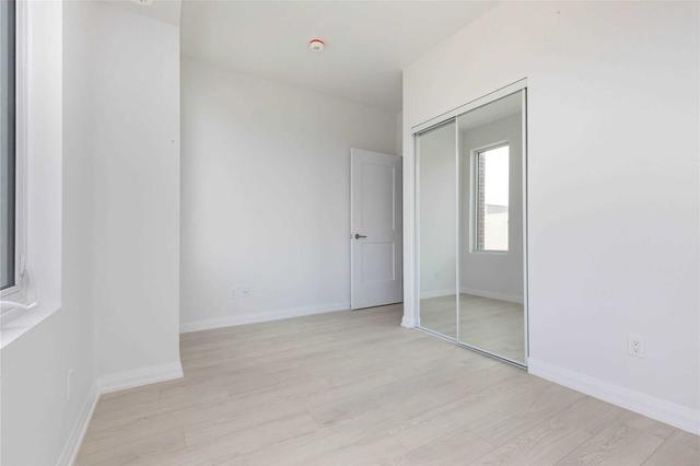 th01 - 7895 Jane Blk 'B' St, Condo with 3 bedrooms, 2 bathrooms and 1 parking in Vaughan ON | Image 5