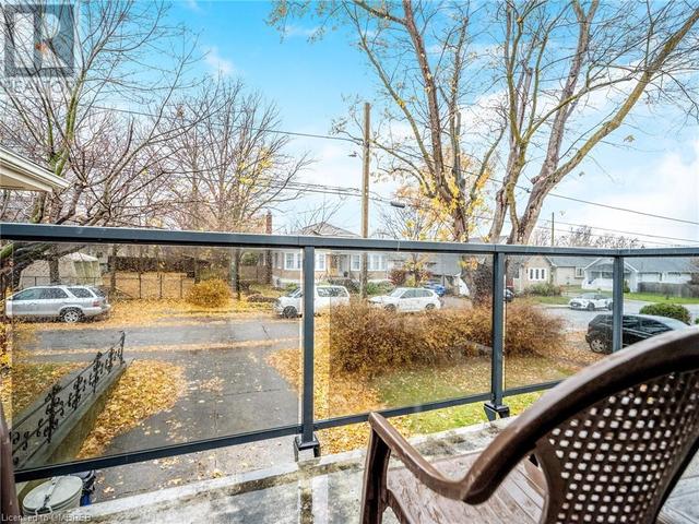 b - 49 Eastchester Avenue Unit#, Condo with 3 bedrooms, 1 bathrooms and 1 parking in St. Catharines ON | Image 7