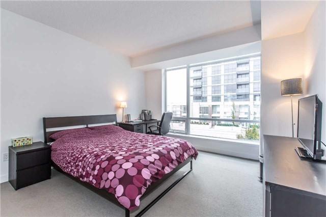 Th01 - 25 Singer Crt, Townhouse with 3 bedrooms, 3 bathrooms and 1 parking in Toronto ON | Image 8
