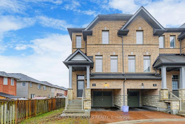 11 - 285 Finch Ave, House attached with 3 bedrooms, 3 bathrooms and 2 parking in Pickering ON | Image 12