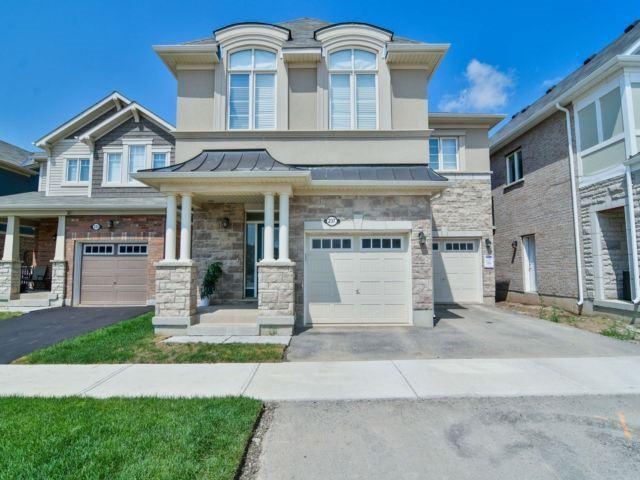 237 Whitlock Ave, House detached with 4 bedrooms, 4 bathrooms and 2 parking in Milton ON | Image 2