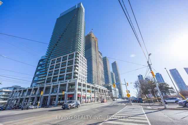 1004 - 16 Brookers Lane, Condo with 1 bedrooms, 1 bathrooms and 1 parking in Toronto ON | Image 17