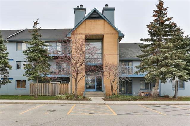 121 - 65 Trailwood Dr, Townhouse with 3 bedrooms, 2 bathrooms and 1 parking in Mississauga ON | Image 1