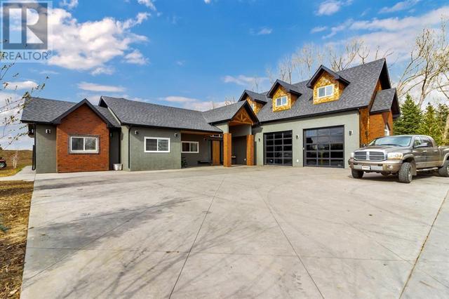 5428 Township Road 121, House detached with 4 bedrooms, 2 bathrooms and null parking in Cypress County AB | Image 1
