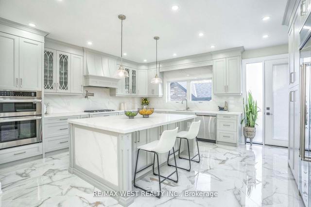 83 Foxwell St, House detached with 4 bedrooms, 4 bathrooms and 4 parking in Toronto ON | Image 5