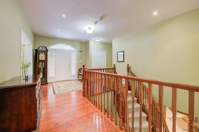 32 - 260 Deer Ridge Dr, Townhouse with 2 bedrooms, 3 bathrooms and 6 parking in Kitchener ON | Image 37