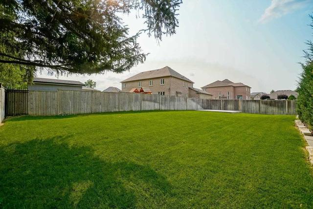 45 Colonel Bertram Rd, House detached with 3 bedrooms, 3 bathrooms and 9 parking in Brampton ON | Image 32