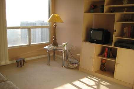 2501 - 5 Concorde Pl, Condo with 2 bedrooms, 2 bathrooms and 1 parking in Toronto ON | Image 8