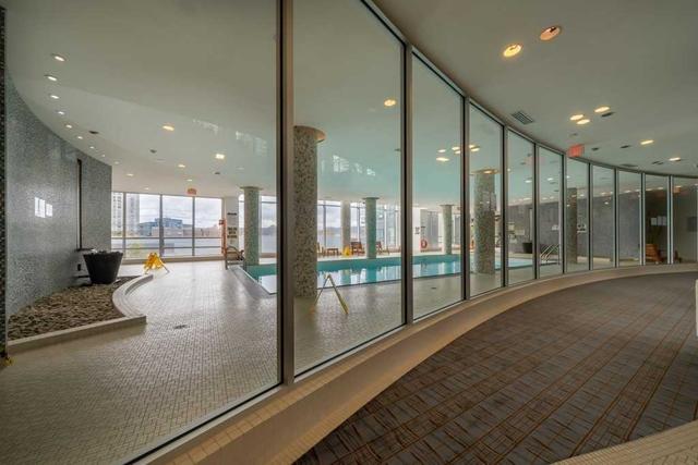 1002 - 2240 Lake Shore Blvd S, Condo with 2 bedrooms, 1 bathrooms and 1 parking in Toronto ON | Image 18
