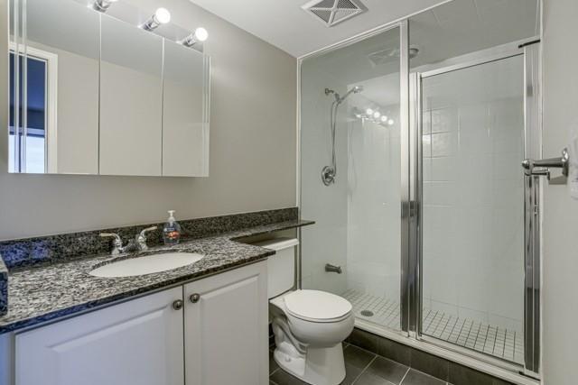 Lph 7 - 3 Michael Power Pl, Condo with 2 bedrooms, 2 bathrooms and 1 parking in Toronto ON | Image 12