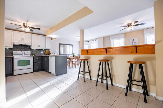 79 Munroe Cres, House detached with 3 bedrooms, 4 bathrooms and 3 parking in Guelph ON | Image 25