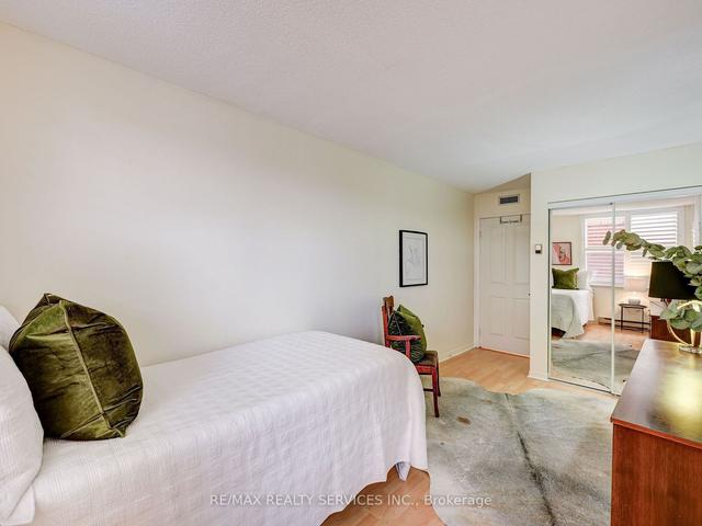 219 - 2199 Sixth Line, Condo with 2 bedrooms, 2 bathrooms and 2 parking in Oakville ON | Image 20