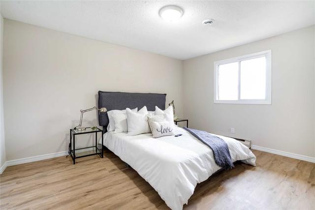 32 - 355 Sandringham Cres, Townhouse with 3 bedrooms, 2 bathrooms and 1 parking in London ON | Image 5