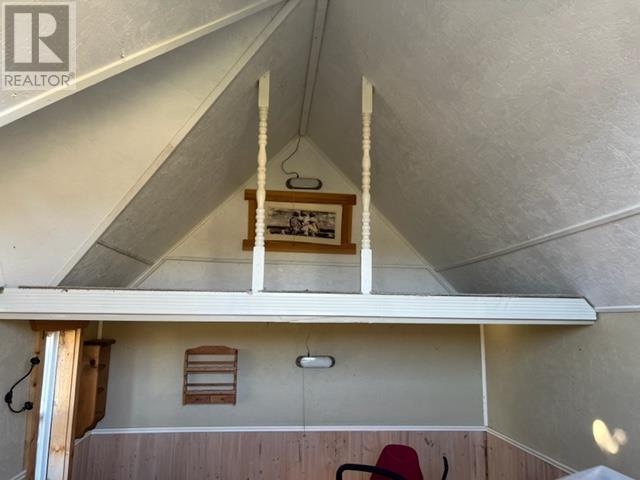 Loft inside playhouse | Image 38