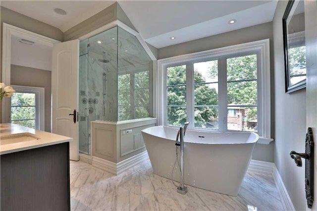 400 Hillcrest Ave, House detached with 3 bedrooms, 4 bathrooms and 2 parking in Toronto ON | Image 4