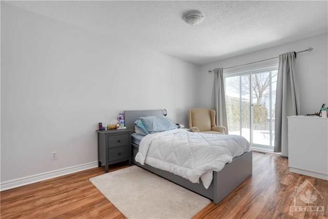 1221 Whiterock Street, House detached with 3 bedrooms, 2 bathrooms and 3 parking in Ottawa ON | Image 11