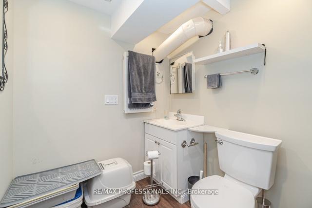 101 Keele St, House detached with 4 bedrooms, 2 bathrooms and 2 parking in Toronto ON | Image 18