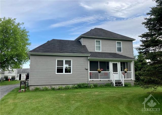 1799 Route 200 Route, House detached with 2 bedrooms, 1 bathrooms and 10 parking in The Nation ON | Image 1