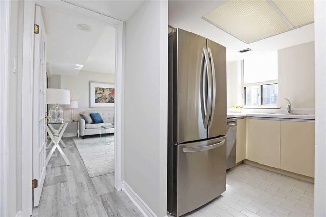 605 - 701 King St W, Condo with 1 bedrooms, 1 bathrooms and 1 parking in Toronto ON | Image 5