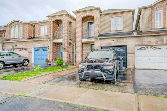 698 Rossellini Dr, House attached with 3 bedrooms, 4 bathrooms and 3 parking in Mississauga ON | Image 12