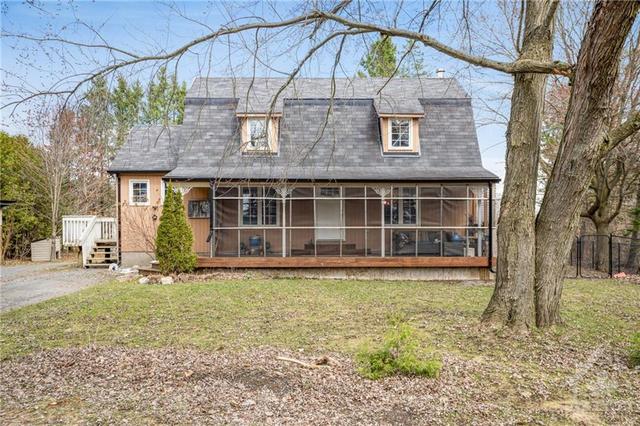 3765 Legault Road, House detached with 3 bedrooms, 2 bathrooms and 6 parking in Clarence Rockland ON | Image 2