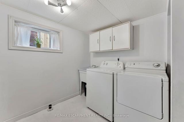 92 East 43rd St, House detached with 3 bedrooms, 2 bathrooms and 3 parking in Hamilton ON | Image 24