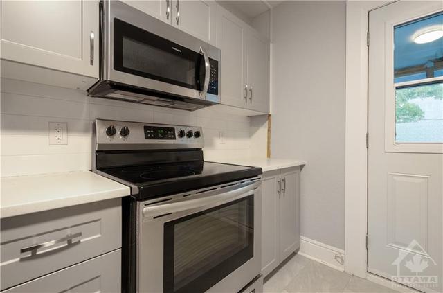 1/2 - 45 St Andrew Street, Condo with 1 bedrooms, 1 bathrooms and 1 parking in Ottawa ON | Image 8