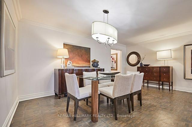 302 - 22 Shallmar Blvd, Condo with 2 bedrooms, 2 bathrooms and 1 parking in Toronto ON | Image 3