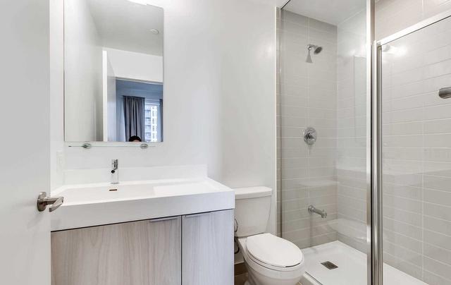 1703 - 20 Tubman Ave, Condo with 2 bedrooms, 2 bathrooms and 1 parking in Toronto ON | Image 15