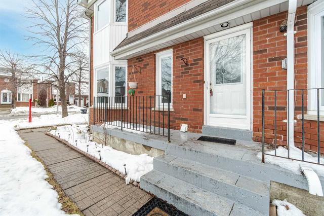32 Softneedle Ave, House semidetached with 3 bedrooms, 3 bathrooms and 3 parking in Brampton ON | Image 23